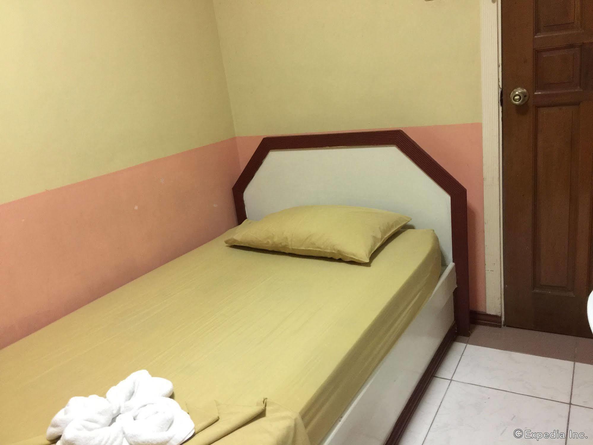 Buen Bella Pension House Tagbilaran Exterior foto